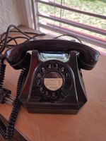 Altes PTT Tischtelefon