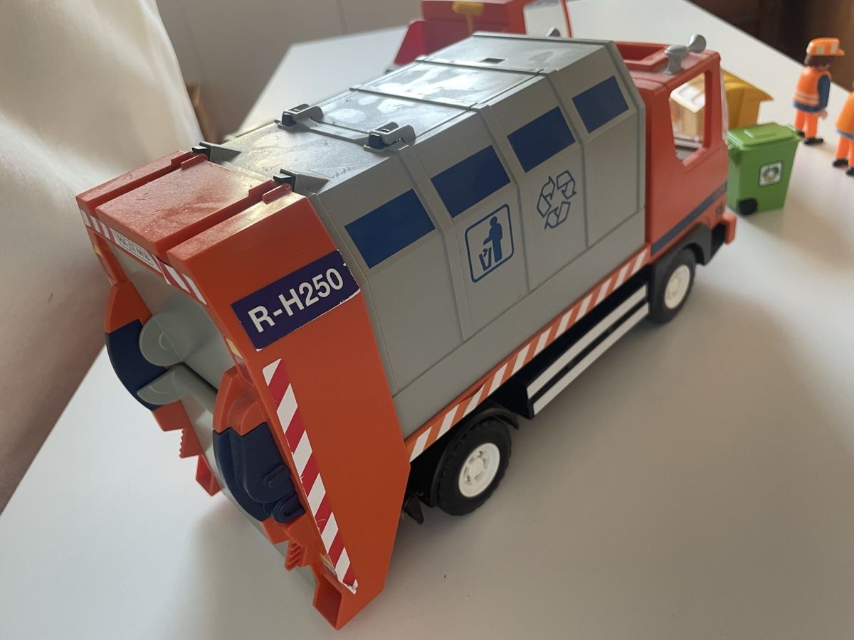 Playmobil Giocattoli: Playmobil Müllwagen & LKW Set – Usato da Zürich venduto da MarPar 3