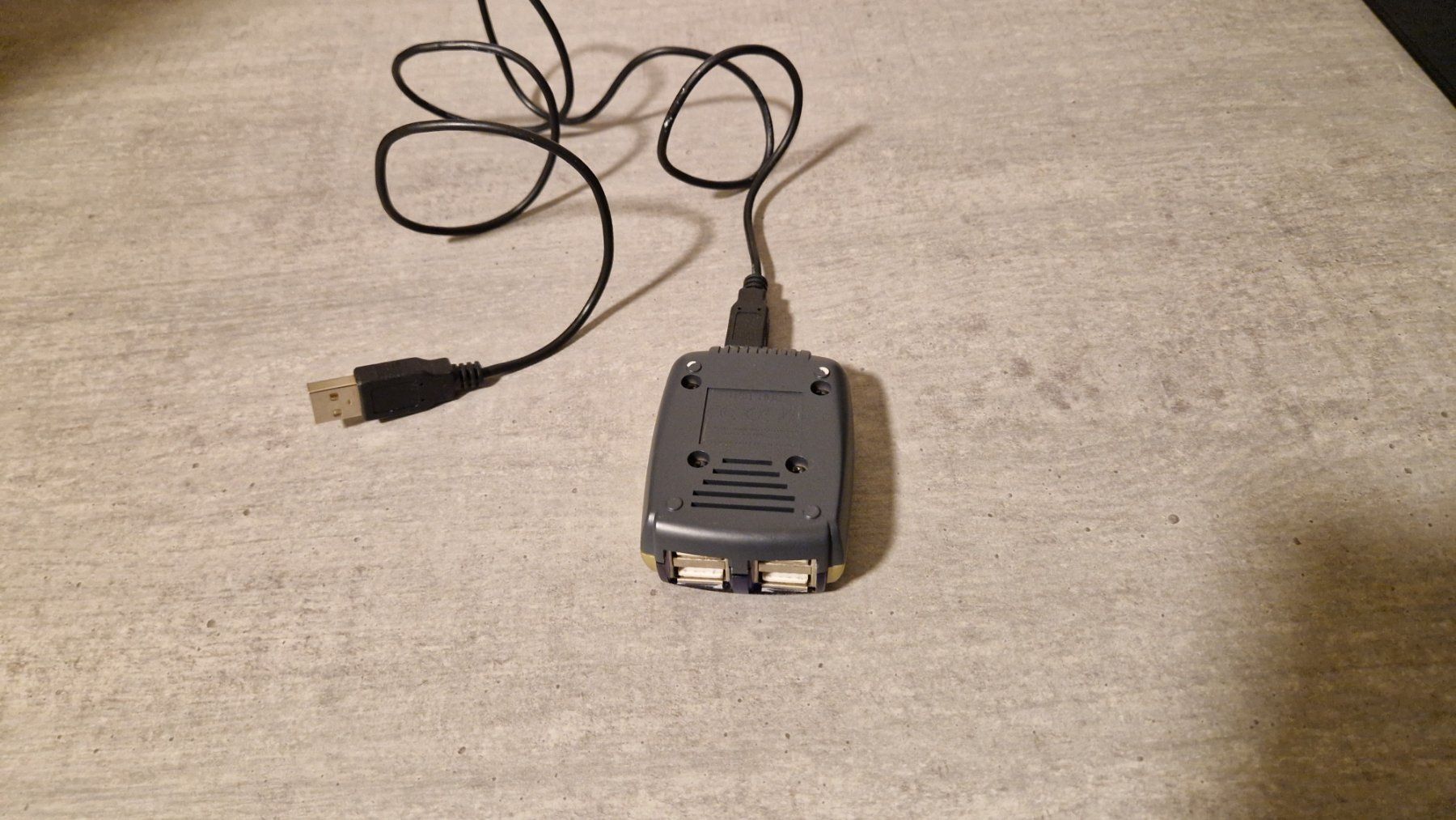 Hubs & Switches: USB-Hub – Gebraucht aus Buchs SG von mr9470 3