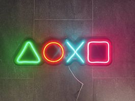 Neon PlayStation Symbol Wandlicht