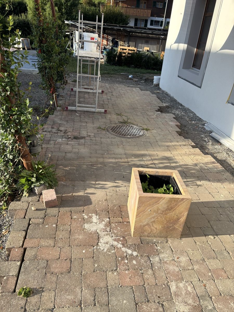 Steine & Dachziegeln: Pflastersteine, Terrassensteine ca.25m2 – Gebraucht aus Faulensee von Liebes_Kind_2019 3
