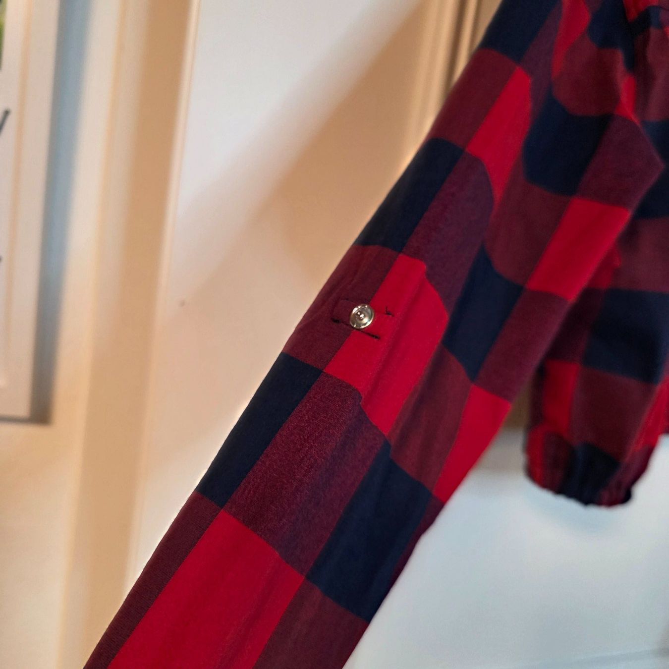 Blusen: Karierte Crop Bluse rot blau S/M – Gebraucht aus Wald ZH von CapLux 8