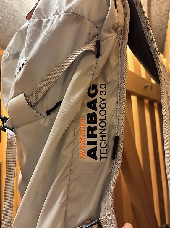 Zaini: Sac Airbag Mammut – Usato da Ravoire venduto da Junee718 1