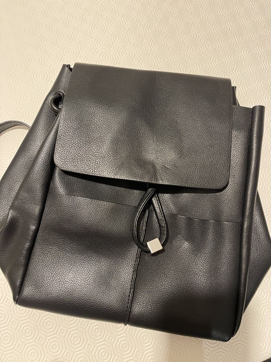Zaini: Zaino Zara – Usato da Winterthur venduto da Je_hope