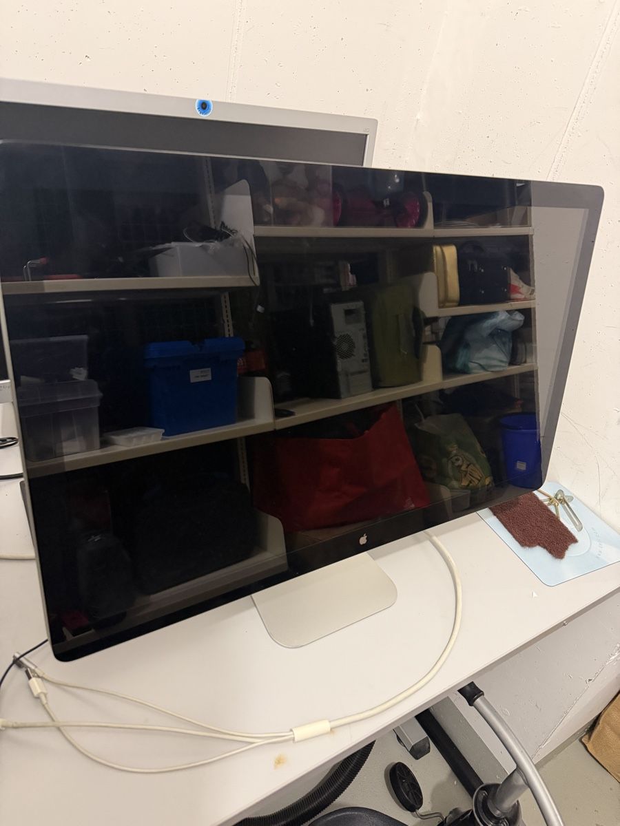 Apple Monitor: LED Cinema Display (27 Zoll) – Usato da Bremgarten AG venduto da SiimGjo07