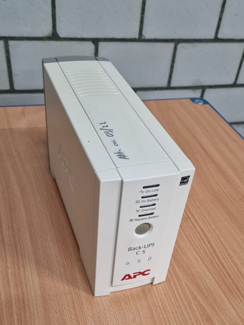 Apc Batterie: APC Back UPS CS 650 USV 650VA – Usato da Chur venduto da shop.chur 5
