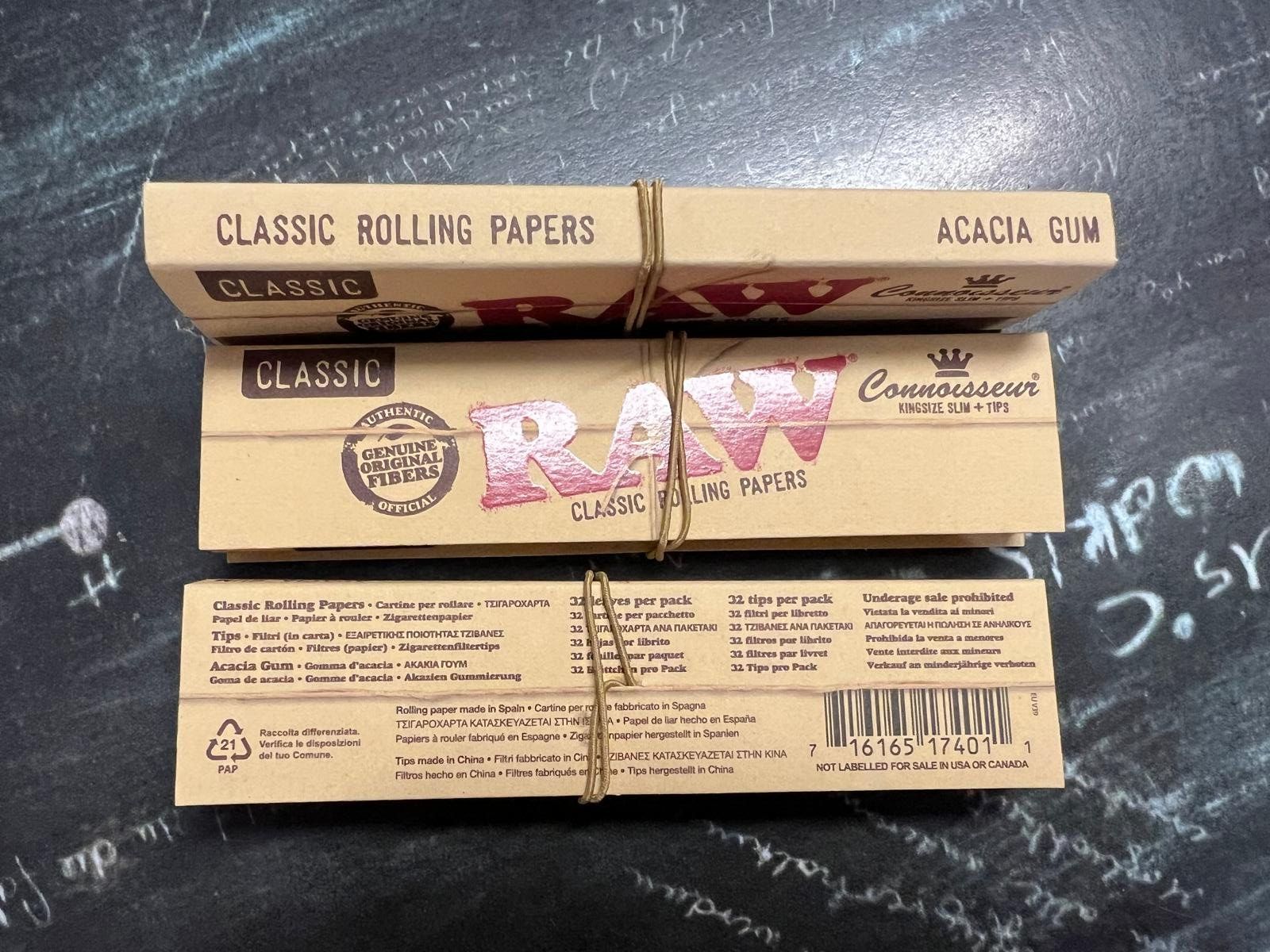 Tabak: 3 x RAW Connaisseur Rolling Papers + Tips – Neu und originalverpackt aus Buchs SG von Pocolocoli 1
