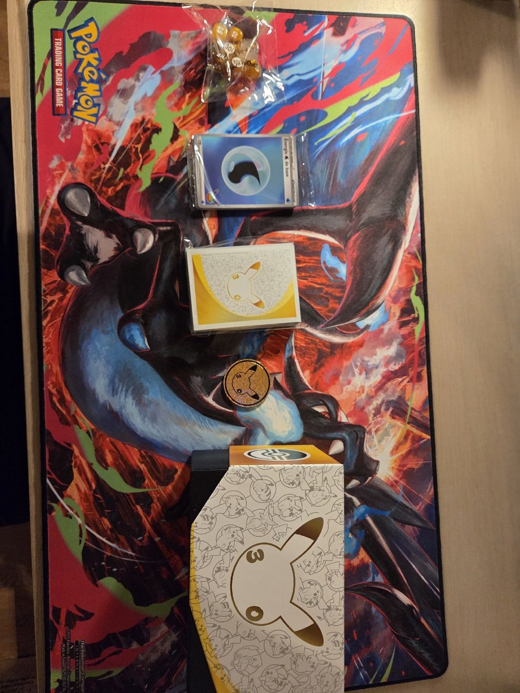 Pokémon Giocattoli: Boîte ETB 30 ans vide et accessoires – Nuovo (secondo la descrizione) da Nuvilly venduto da stiti21
