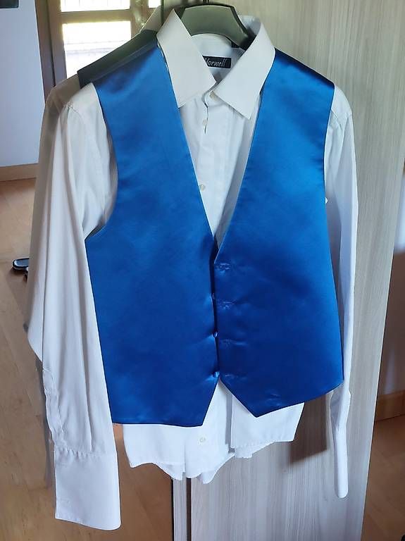 Costumes: Abito da cerimonia blu da uomo by Rossini – D'occasion à Chiasso par don_dp56 1