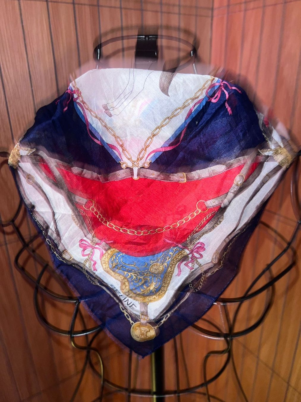 Celine Foulard & Sciarpe: Celine Paris Tuch 47x47 cm Baumwolle – Usato da Winterthur venduto da Dejv 1