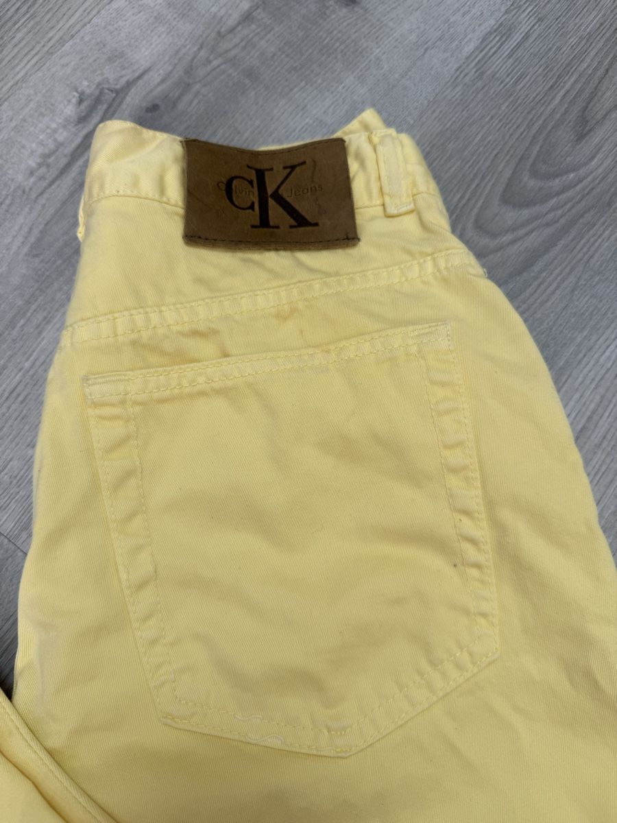 Calvin Klein Pantaloni: Pantalon Calvin Klein – Usato da Lausanne venduto da Mode_350