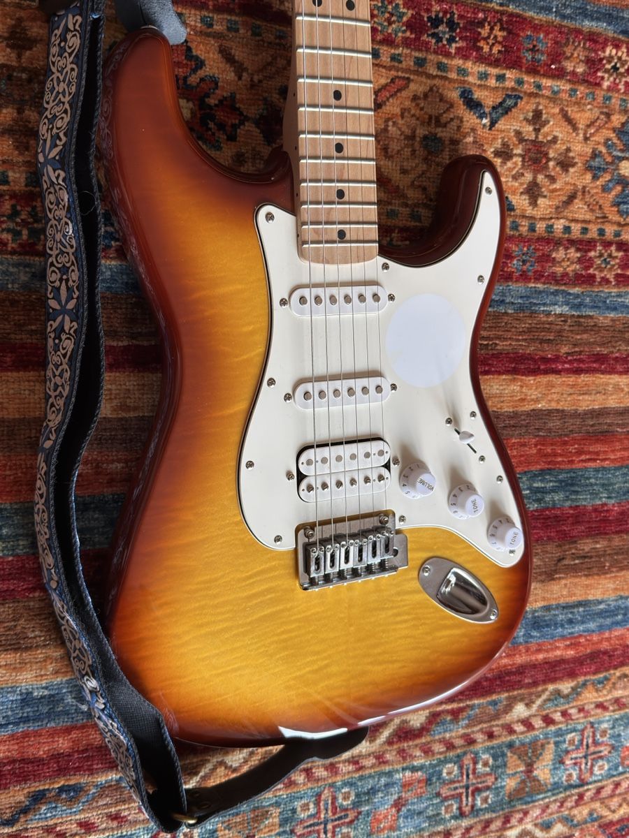 Squier Musikinstrumente: Squier Affinity Strat FMT HSS SS – Gebraucht aus Baden von Pligi
