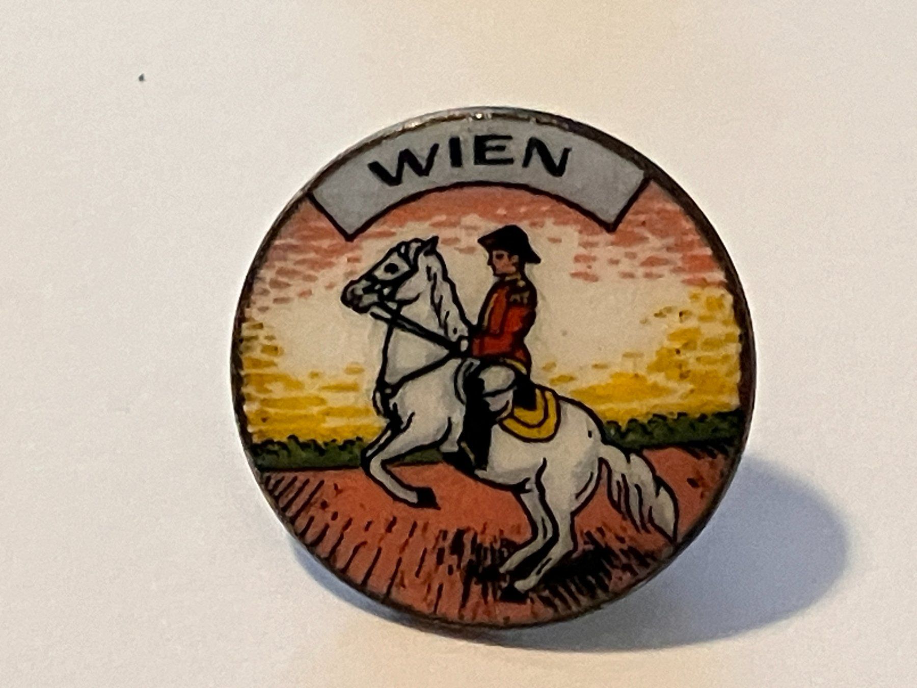 Placchette & Badge: 1 Pin Wien – Usato da Basel venduto da djwwpp