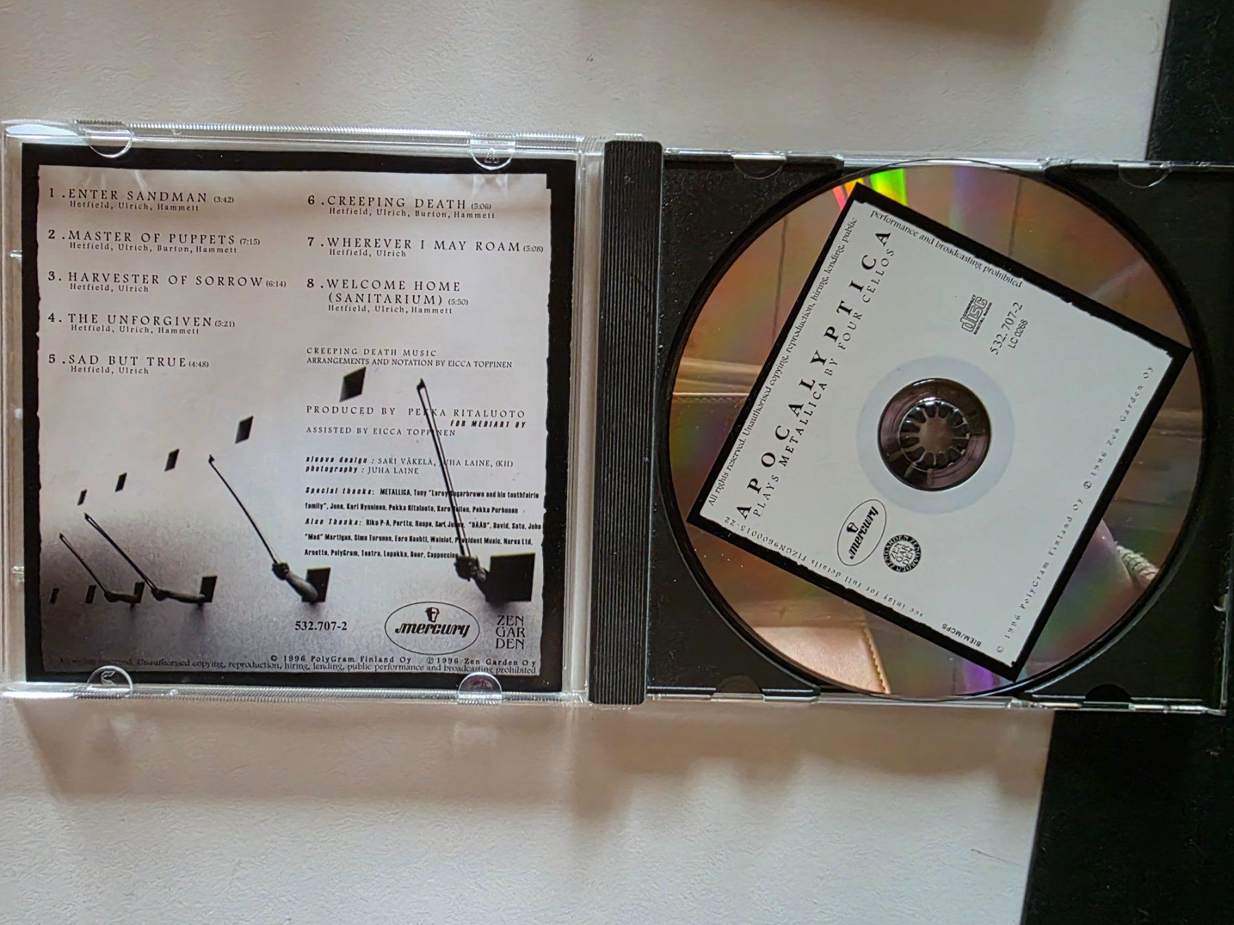 CD: CD - Apocalyptica - Metallica by Four Cellos – Usato da Walterswil BE venduto da Lonitti 1