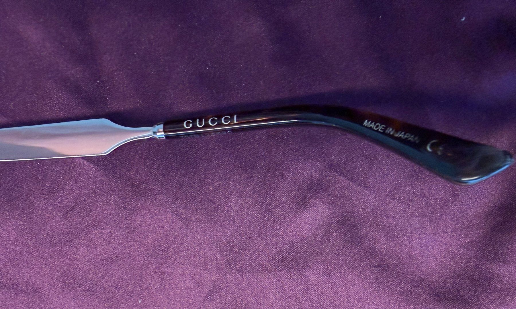 Gucci Brillen & Gläser: Sonnebrille von Gucci – Gebraucht aus Thalwil von Borozwei 3