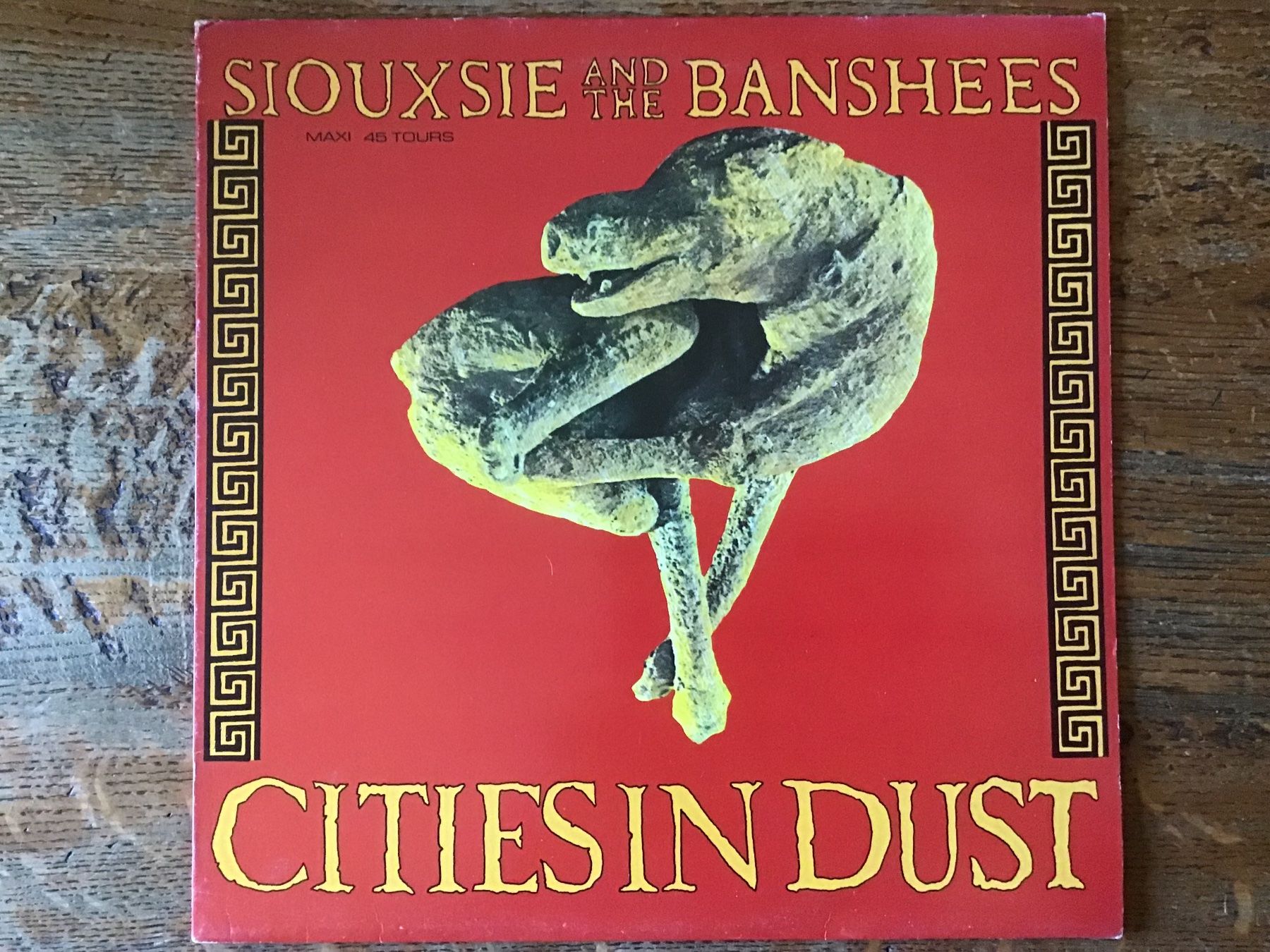 Vinyles: Maxi 45 tours Siouxsie and the Banshees – D'occasion à Fully par Ruby97