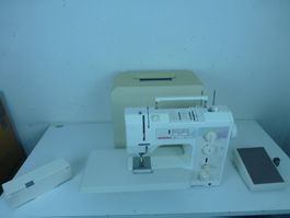 Nähmaschine Bernina 1031 mit Koffer