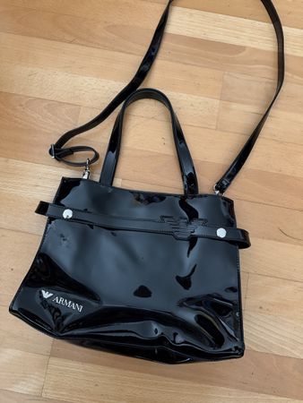 Armani Tasche schwarz mit Schulterriemen guter Zustand