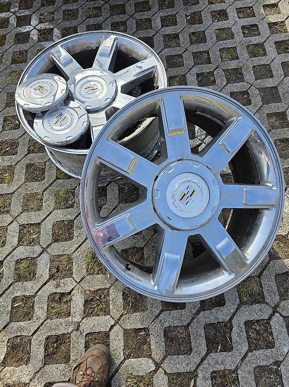 Cerchioni: Cerchi 22" cromo per Escalade o GMC  – Usato da Calpiogna venduto da Nerowolf 3