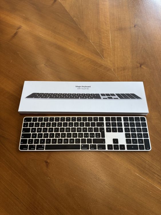 Orginal Apple Magic Keyboard mit Touch ID (Gebraucht) in Zürich für CHF ...
