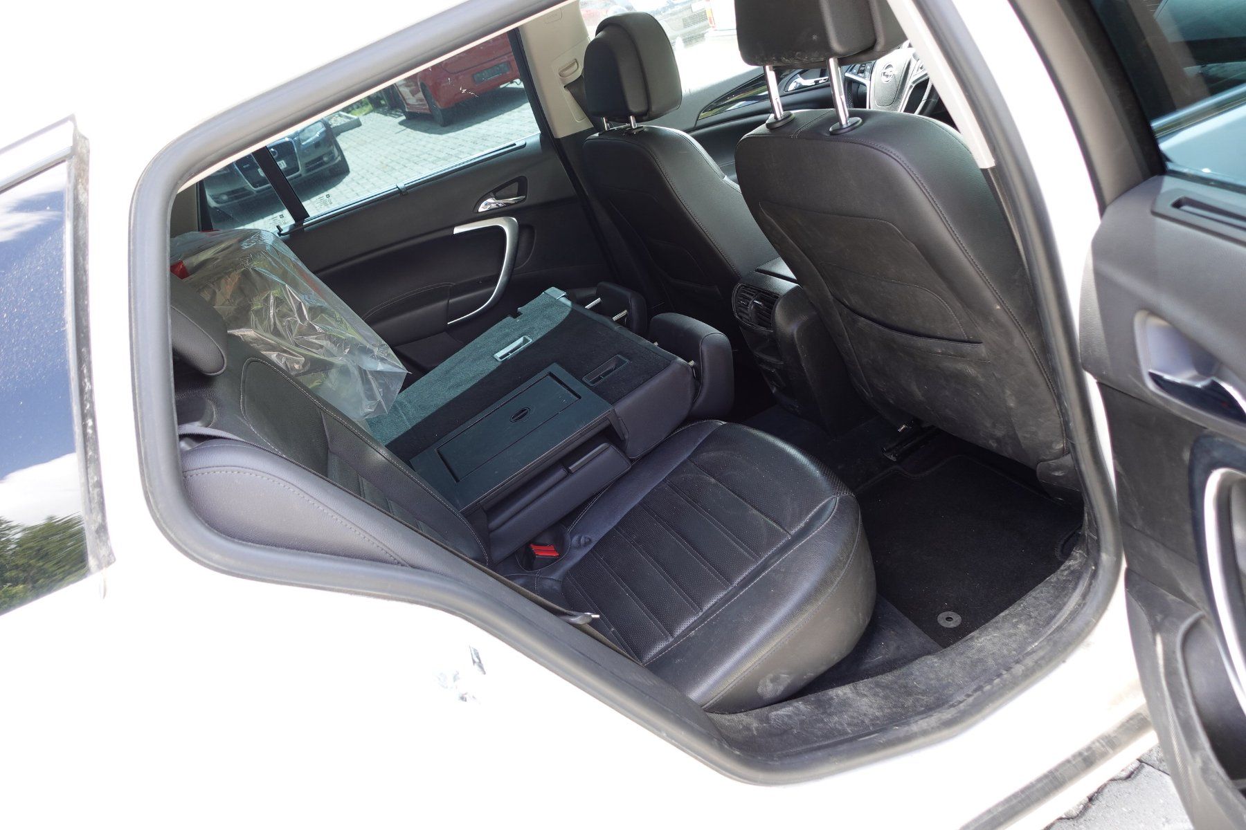 Opel Automobili: Opel Insignia A 20T 4x4 – Difettoso da Rüegsbach venduto da Garage3418 7