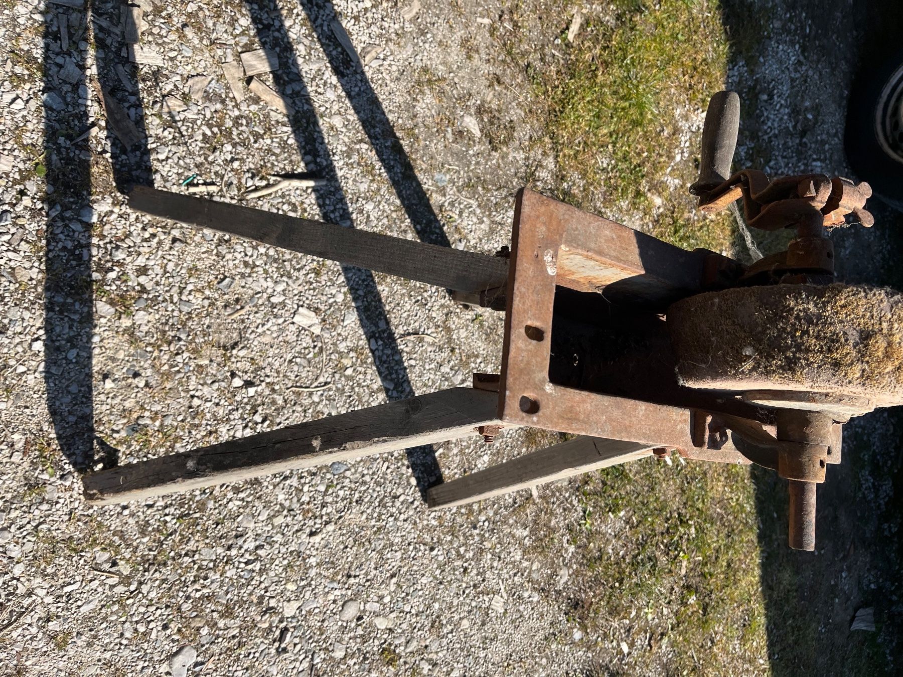Tutti gli attrezzi: À vendre ancienne meule à eau – Usato da Arzier-Le Muids venduto da Jmb1960 3
