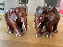 2 Elefanten aus Holz