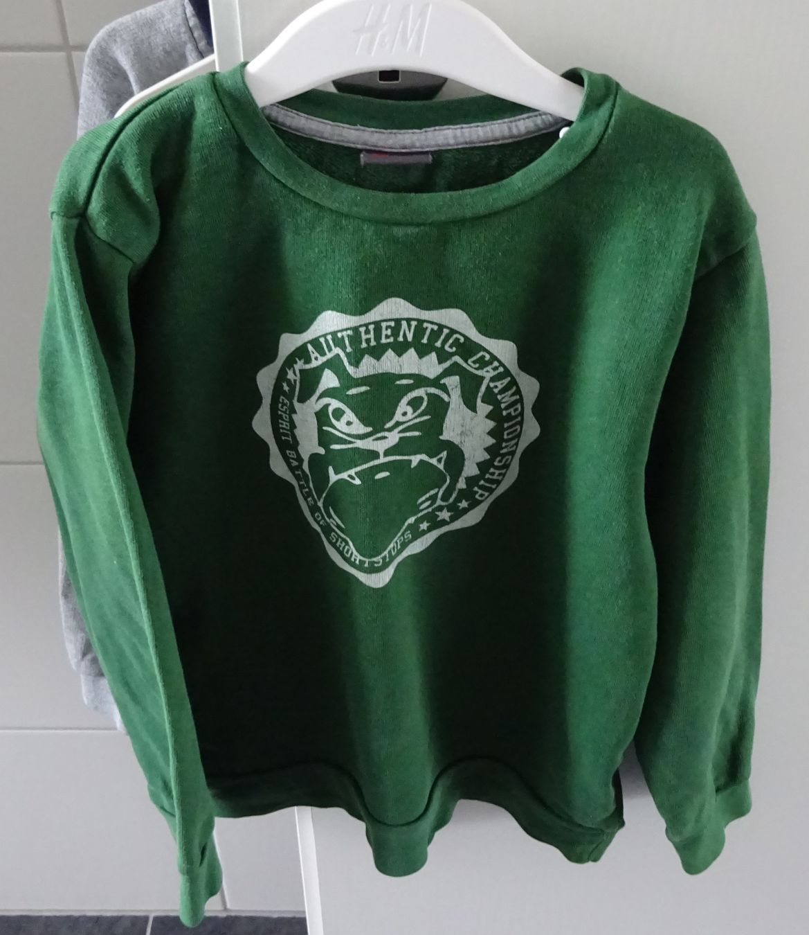 Esprit Maglioni & Felpe: Gr. 128/134 Sweat-Shirt von Esprit – Usato da Wagenhausen venduto da FrauLang
