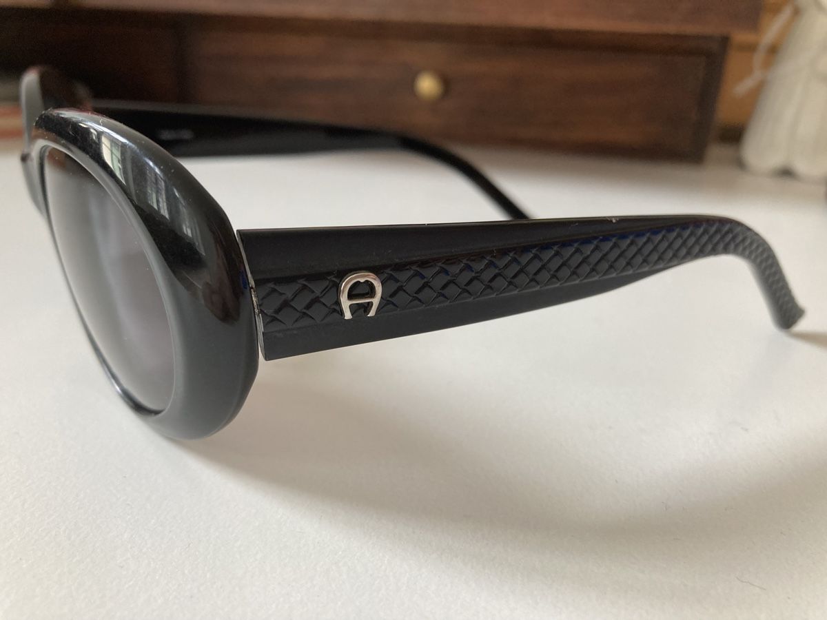 Aigner Brillen & Gläser: Original Aigner Sonnenbrille schwarz – Gebraucht aus Winterthur von Jolie-Joli 1