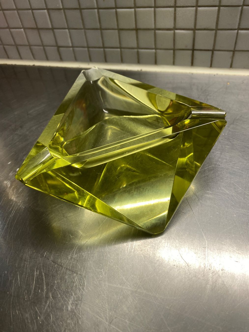 Aschenbecher: aschenbecher Czech Glas Schlevogt Ingrid  Jablonec - 1939 – Gebraucht aus Solothurn von BORGHAGEN 5