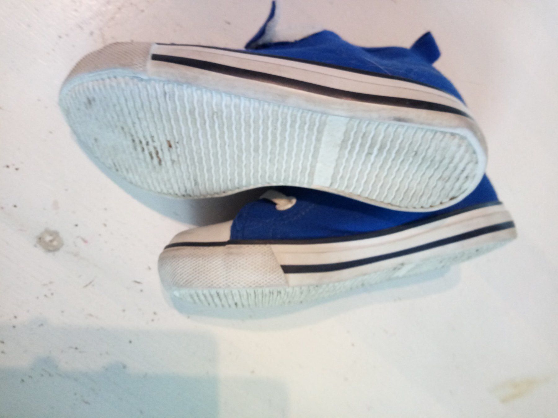 Chaussures garçon: Chucks Blau Grösse 26 – D'occasion à Beckenried par Havacola 4