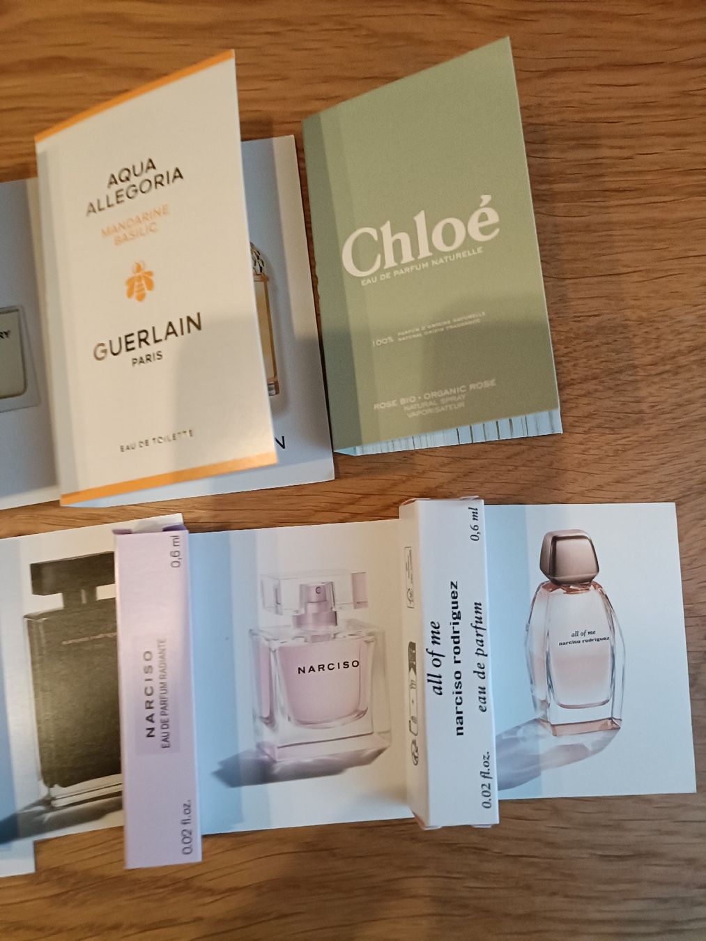 Lancôme Parfum & Eau de Toilette: 10 Damen Parfum Proben Top Marken – Neu und originalverpackt aus Sargans von Polifemo58 3