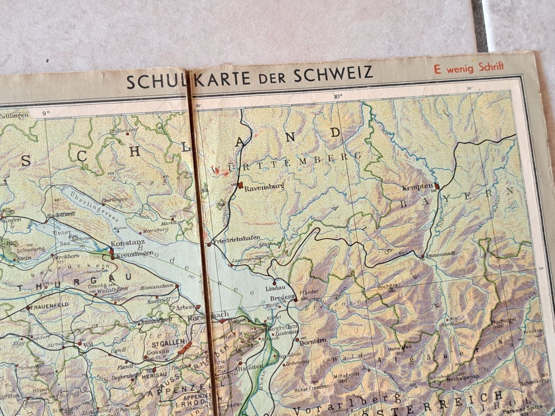 Cartine & Atlanti: ANCIENNE CARTE  SCHUL CARTE DER SCHWEIZ – Usato da couvet venduto da carlin01 4