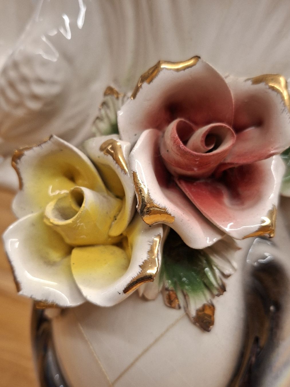 Vasen & Gefässe: Blumenvase Capodimonte – Gebraucht aus Ganterschwil von HeidiuPeter 9
