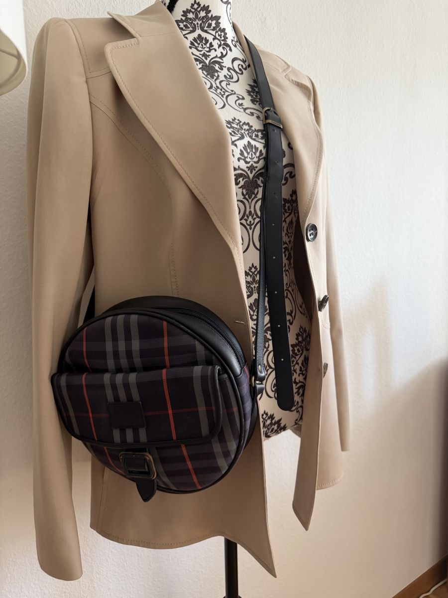 Burberry Borse: Burberry Round Bag Nova Check Leather Crossbody Used – Usato da Schaffhausen venduto da Nadiuna 7