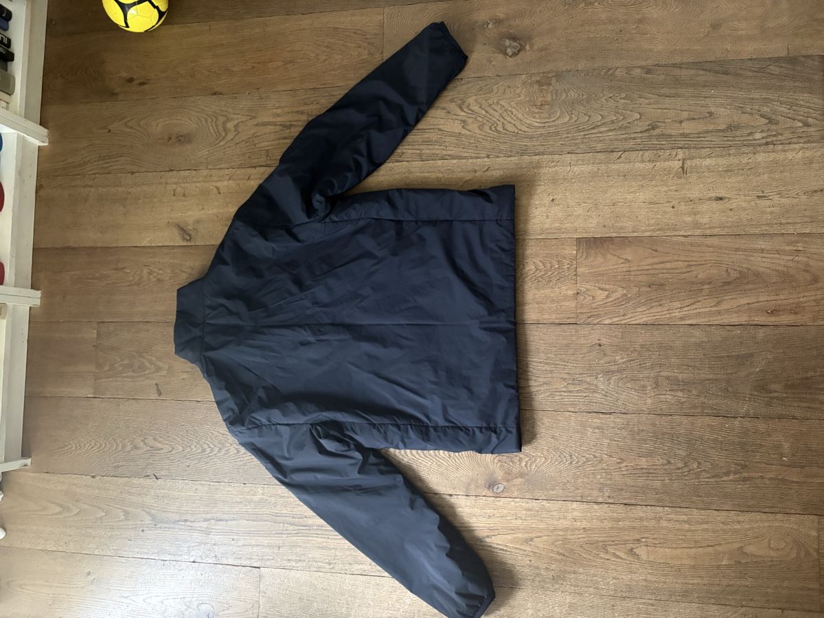 Tommy Hilfiger Vestes: Tommy Hilfiger Jacke Dunkelblau Groesse L – Neuf (Voir description) à Meilen par gui_6sh2 3