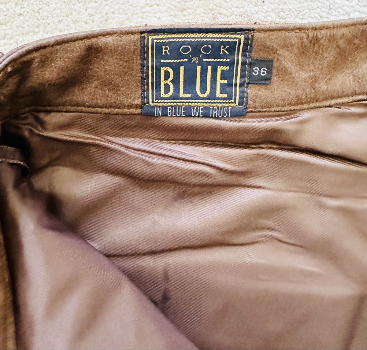 Pantaloni: Lederhose – Usato da Basel venduto da rea_y662 3
