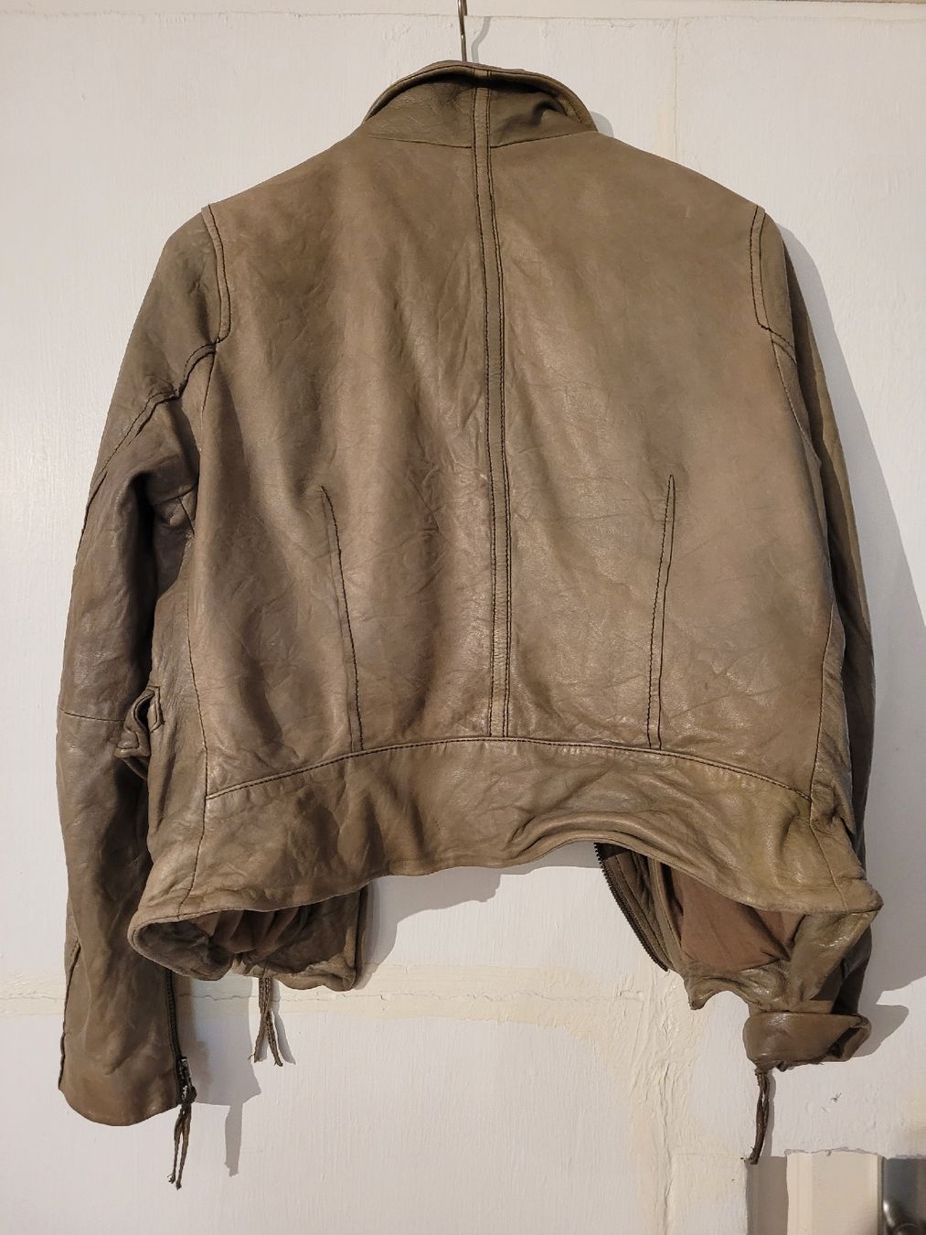 Jacken: Veste cuir kaki xl – Gebraucht aus Echallens von frimousse2008 2