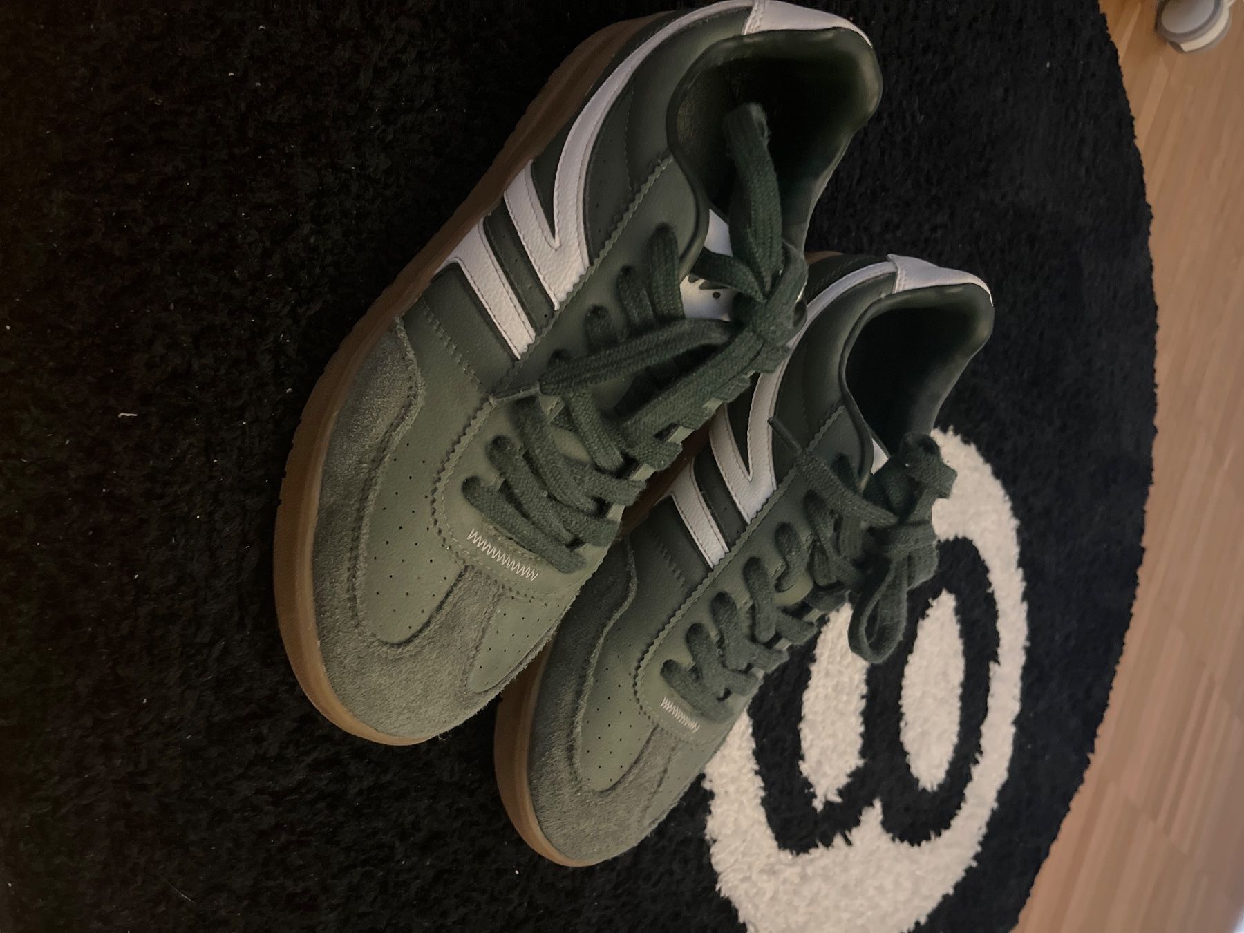Pull&Bear Schuhe für Jungen: Pull & Bear Schuhe grün – Neu (gemäss Beschreibung) aus Rothenburg von tim_t6w2