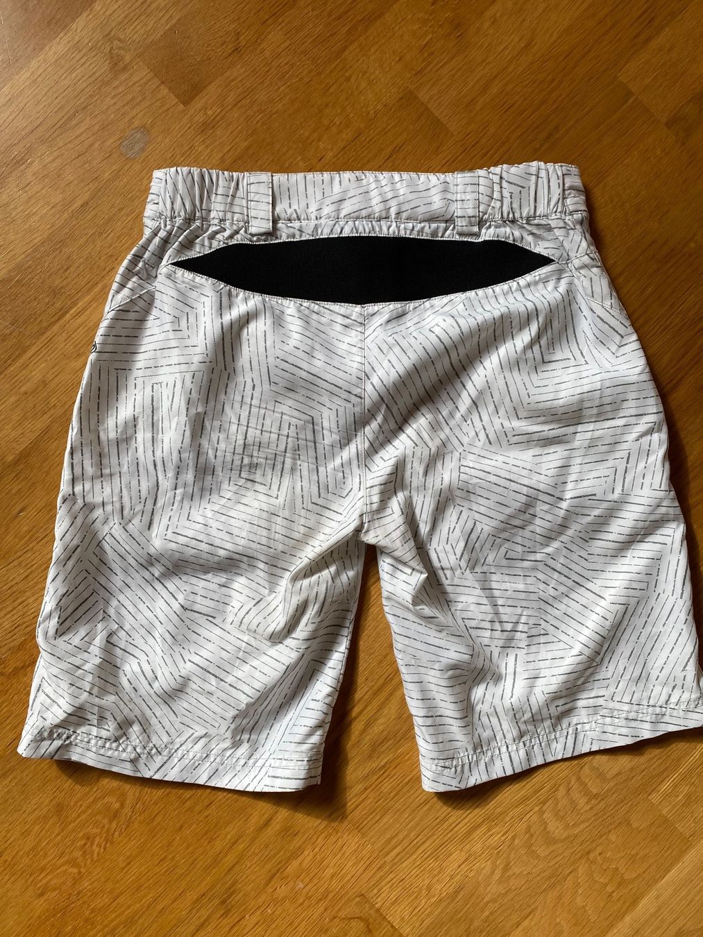 IXS Pantaloni: IXS Shorts Velohose 36 – Usato da Einsiedeln venduto da PaedeK84 3