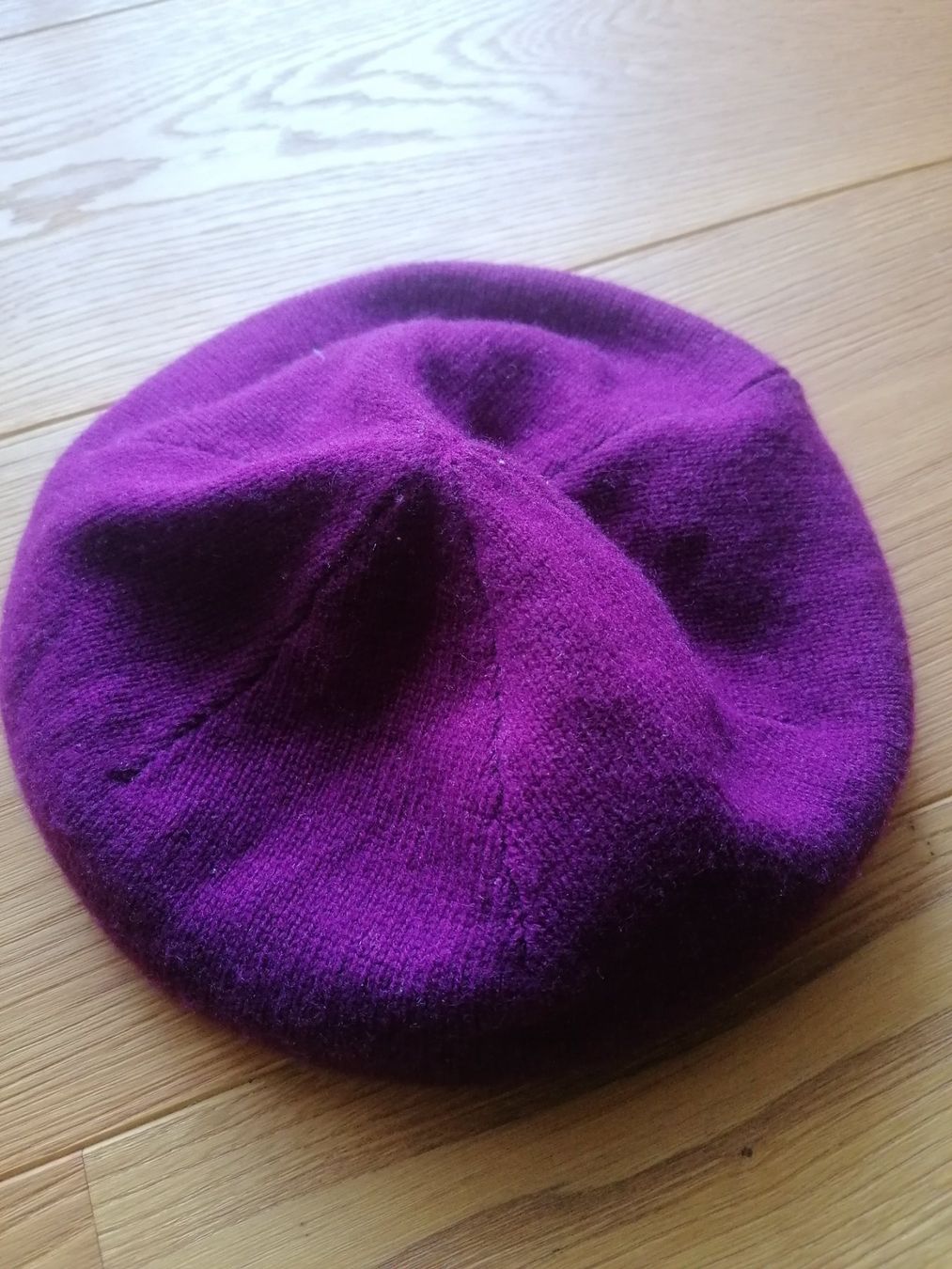 Copricapi, berretti & cappellini: Barette 100% Kaschmir violett – Nuovo (secondo la descrizione) da Marbach LU venduto da BitsAndBobs