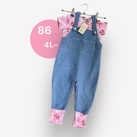 Latzhose Grösse 86 Unikat, handgenäht