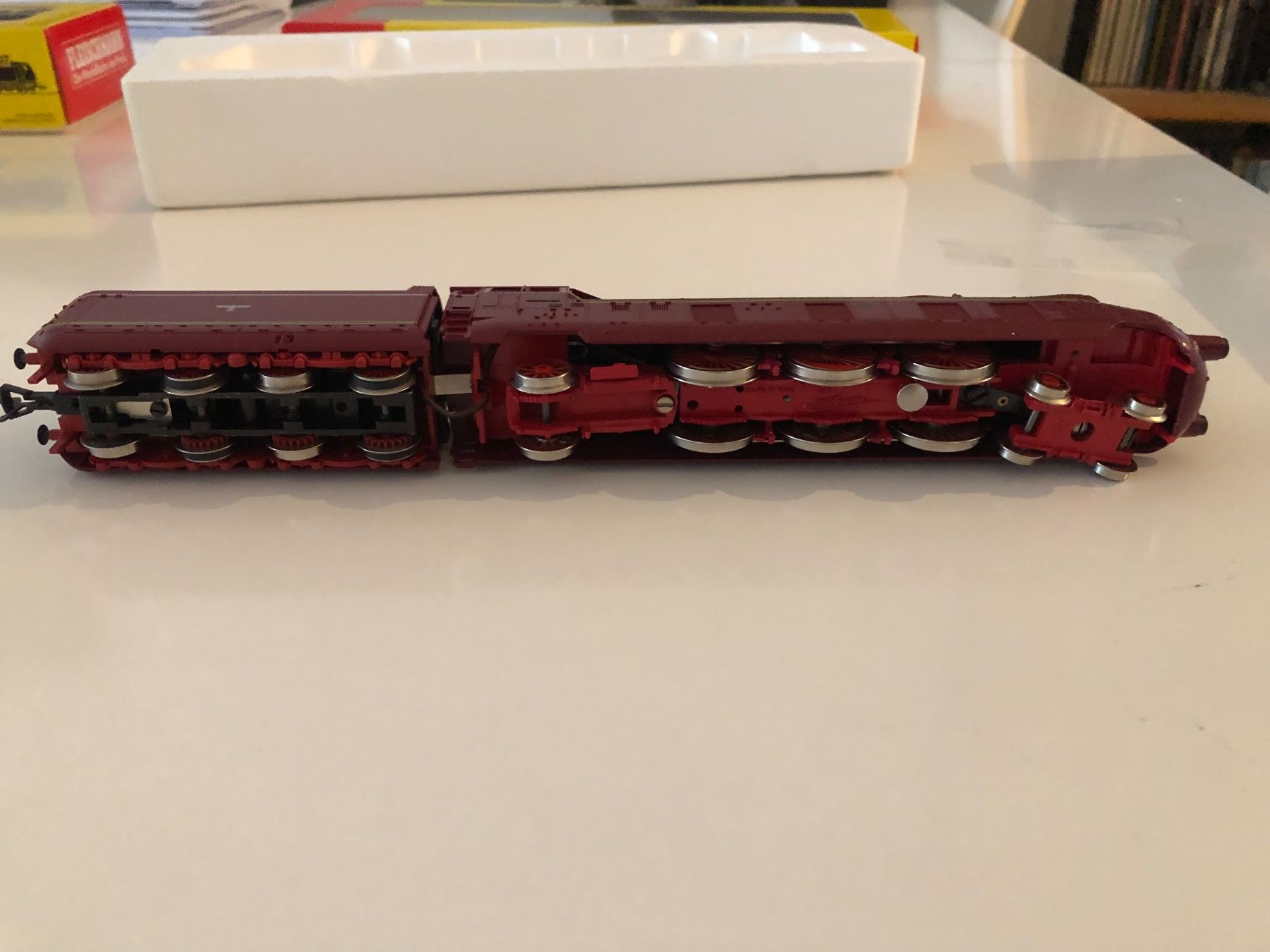 Fleischmann Modelleisenbahnen: Fleischmann 4173 Rot (NEU) – Neu (gemäss Beschreibung) aus Ostermundigen von Garmin03 8