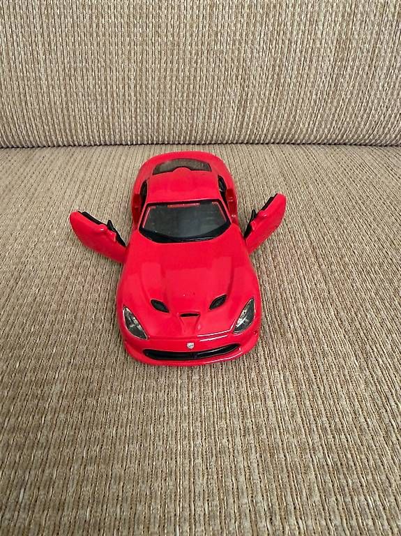 Voitures modèles: Burago SRT Viper GTS – D'occasion à Küsnacht ZH par nat_m97w 1