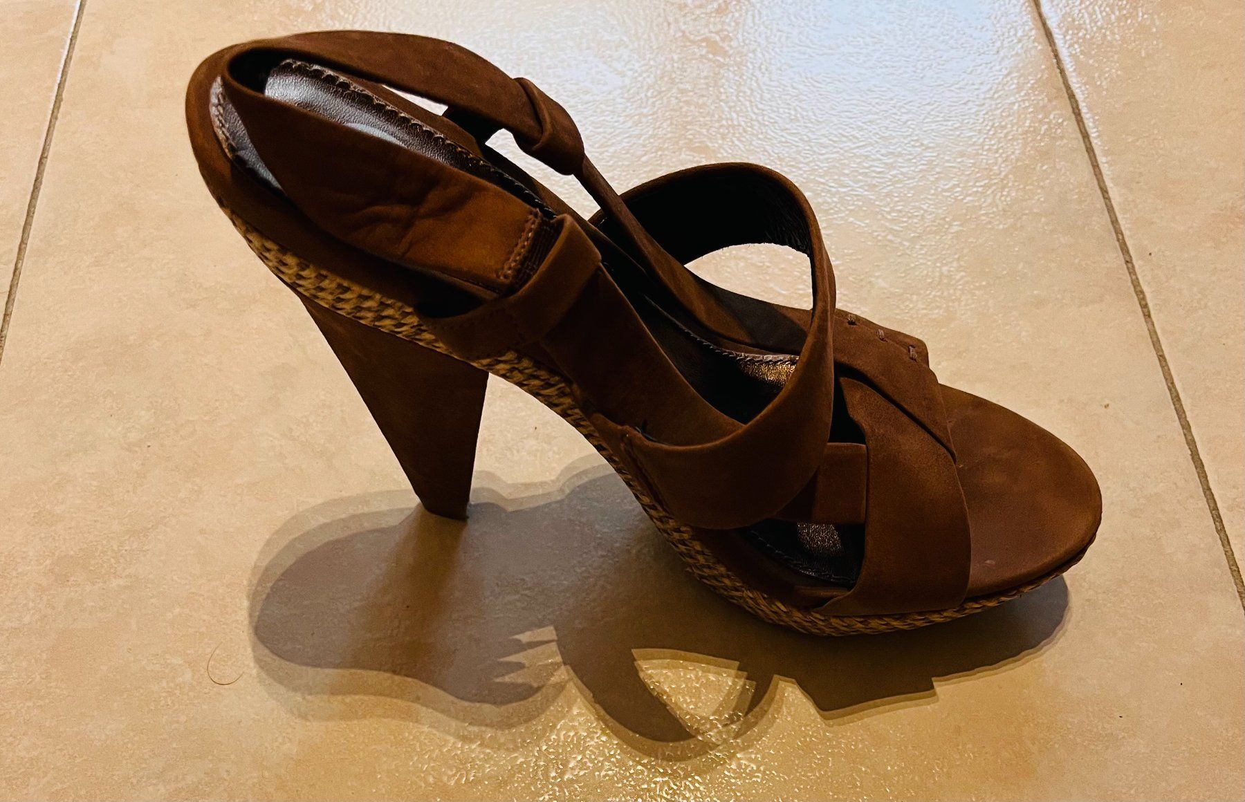 Damenschuhe: Wildledersandalen von Bata – Gebraucht aus Bern von fra_h9zn 3
