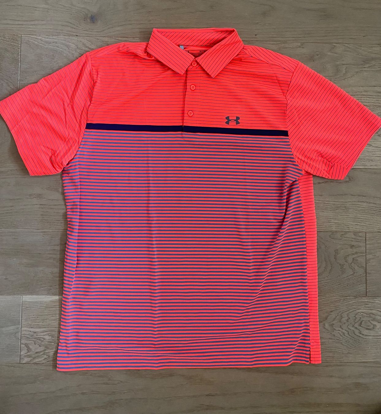 Under Armour Polos: Under Armour Poloshirt – D'occasion à Volketswil par 9394