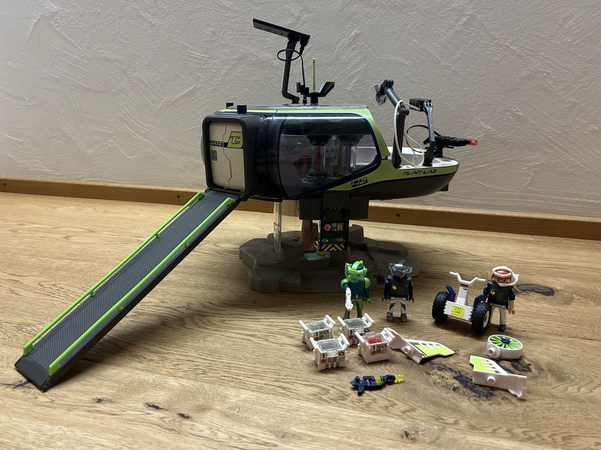 Playmobil Giocattoli: Playmobil Spaceship mit Zubehör – Usato da Unterägeri venduto da Reti72