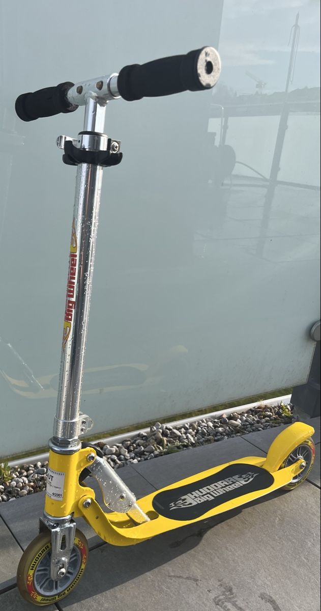 Hudora Kickboard: Gelbes Trottinett – Gebraucht aus Hünenberg See von spartakus02 3