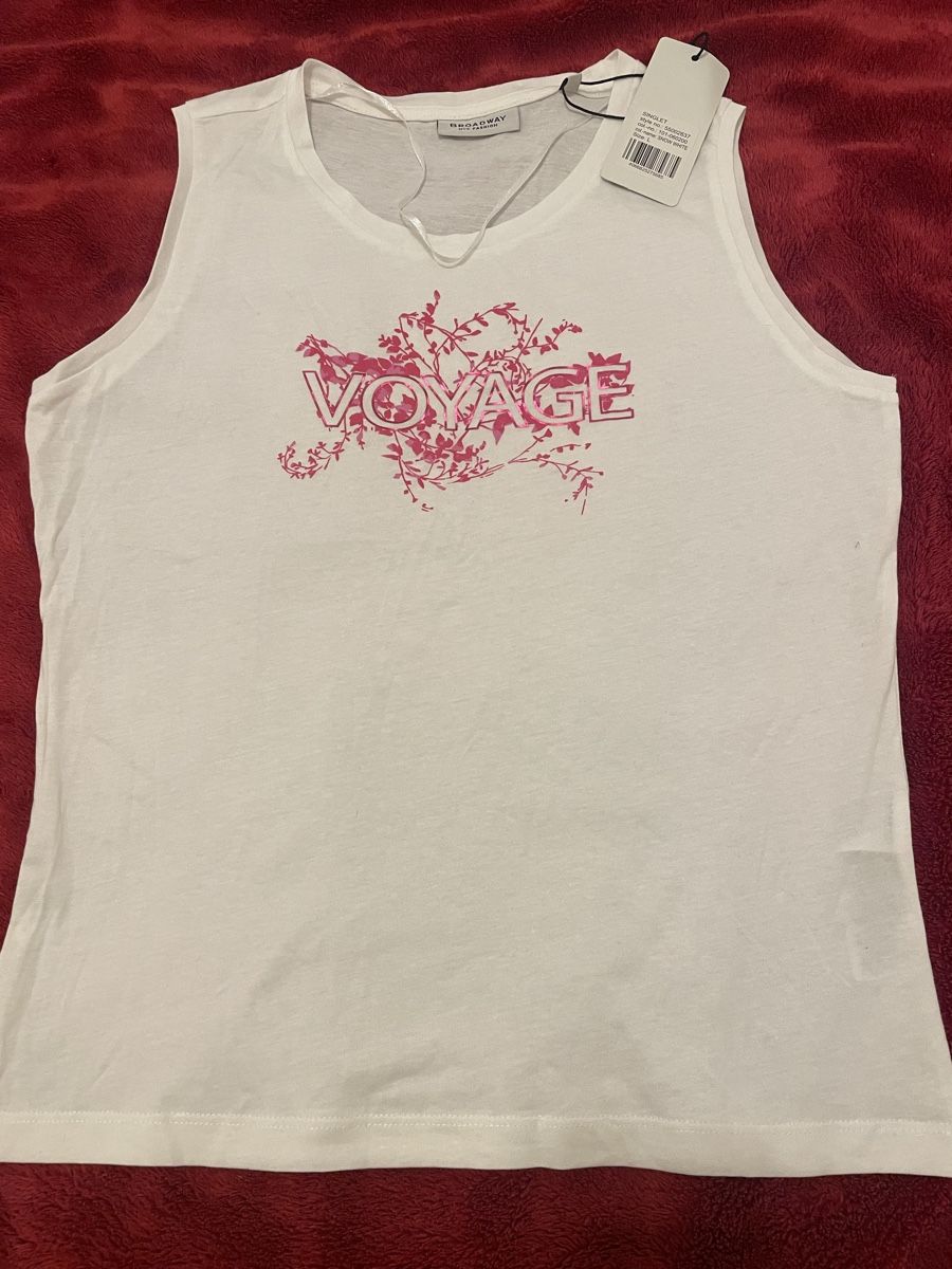 T-shirt: T Shirt – Nuovo (secondo la descrizione) da Berikon venduto da TheMangle