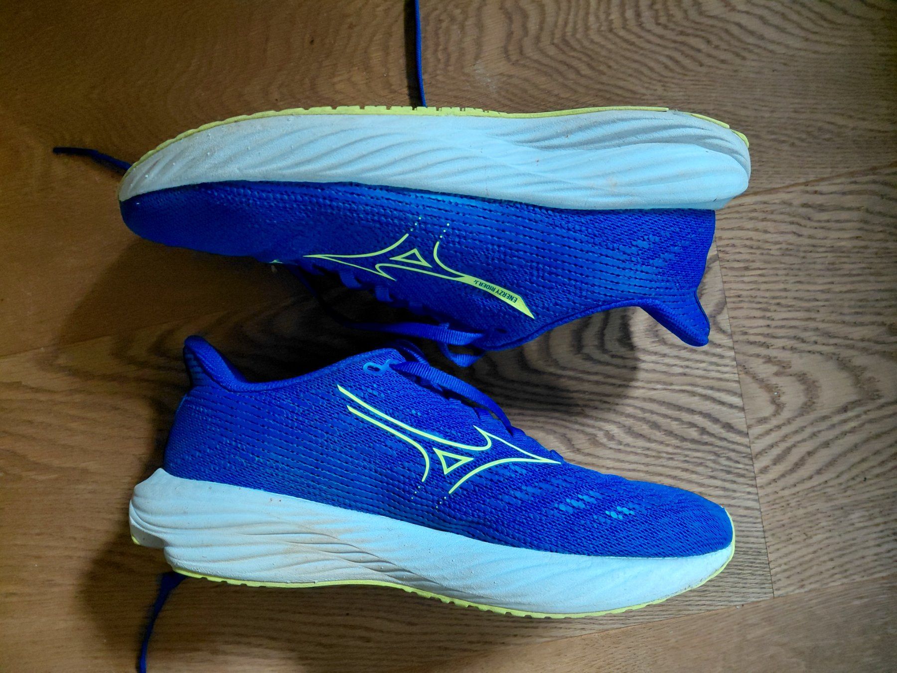Mizuno Scarpe da uomo: Laufschuhe Gr. 39 Mizuno junior – Usato da Turgi venduto da aprilhexxe 1